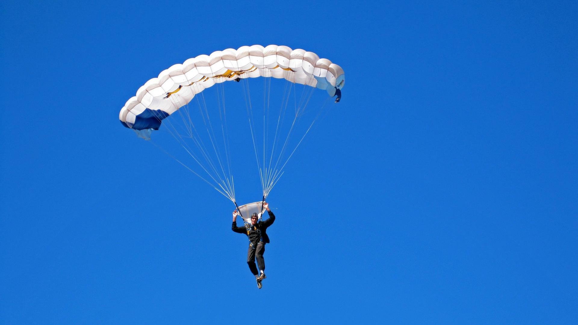 开云kaiyun-《电竞赛事中创新技术的应用：AI裁判、智能分析》，电子竞技裁判的意义