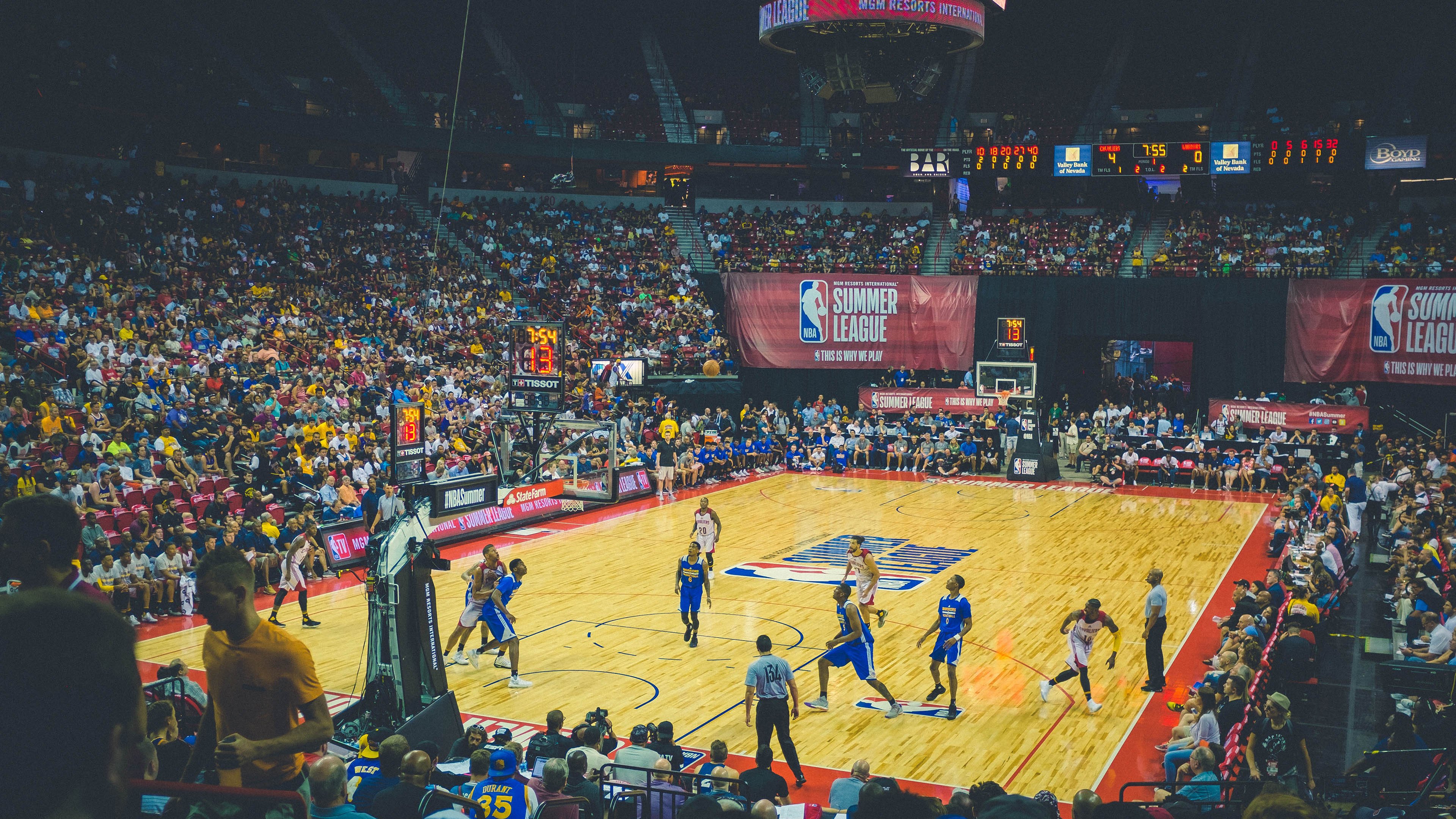 《电竞培训热潮:年轻人争相投身职业赛场》,电竞 培训